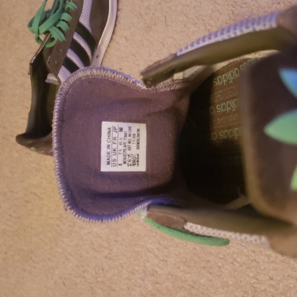 Adidas Low - Picture 4 of 4